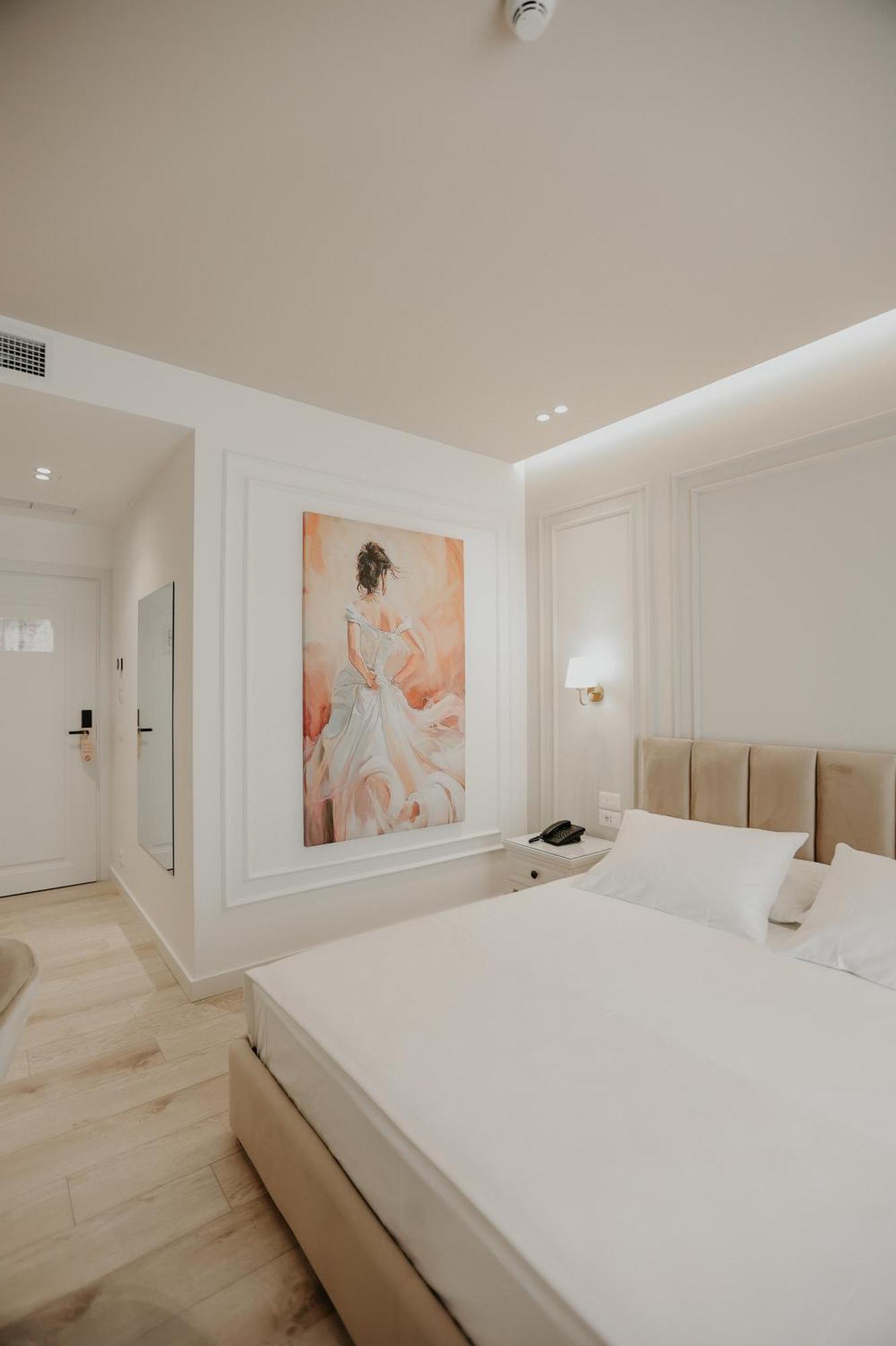 Seaside Hotel Vlorë エクステリア 写真