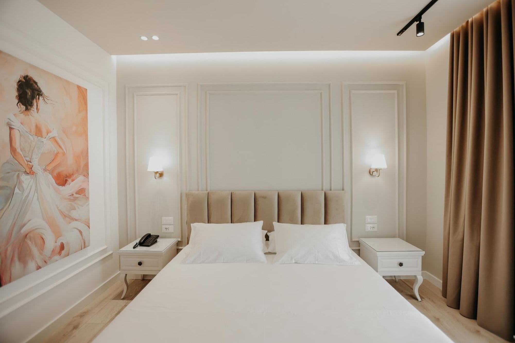 Seaside Hotel Vlorë エクステリア 写真